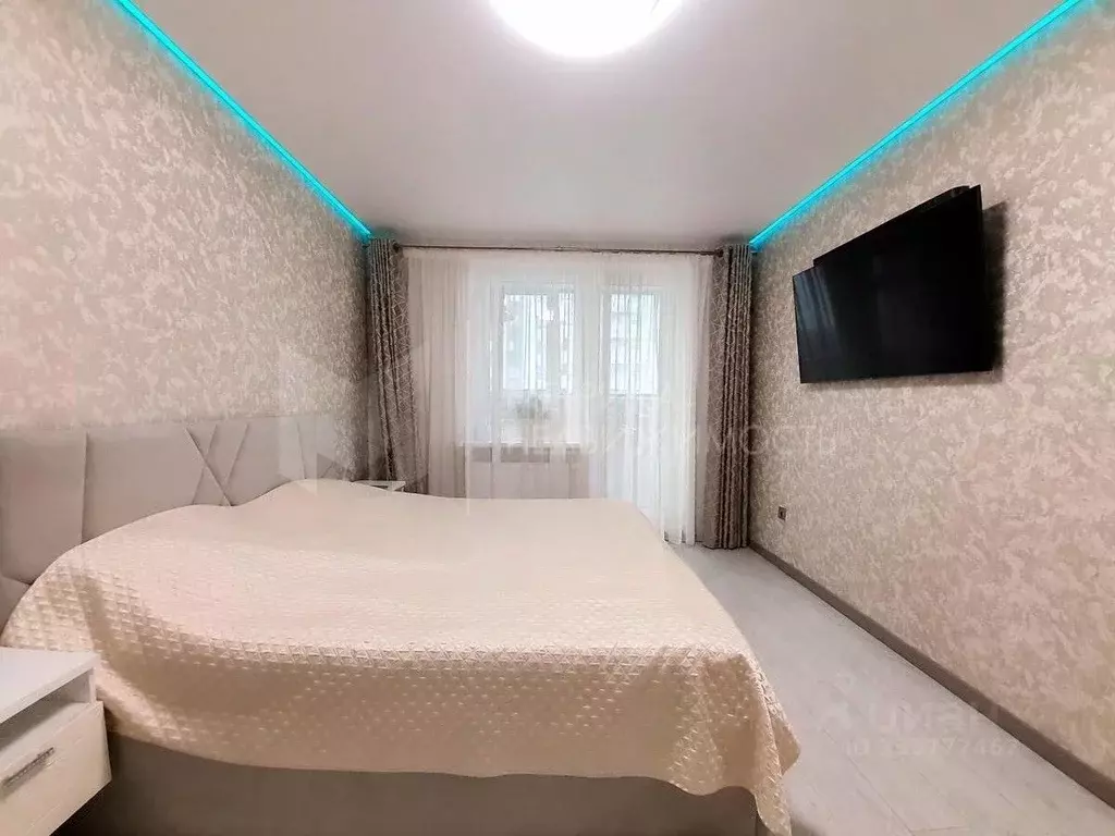 2-к кв. Тюменская область, Тюмень ул. Тальниковая, 1 (52.7 м) - Фото 1