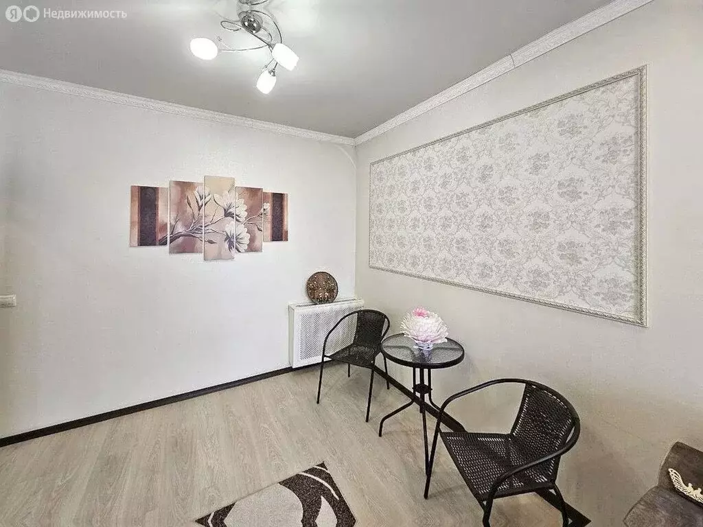 1-комнатная квартира: Тюмень, улица Жуковского, 74 (31 м) - Фото 0