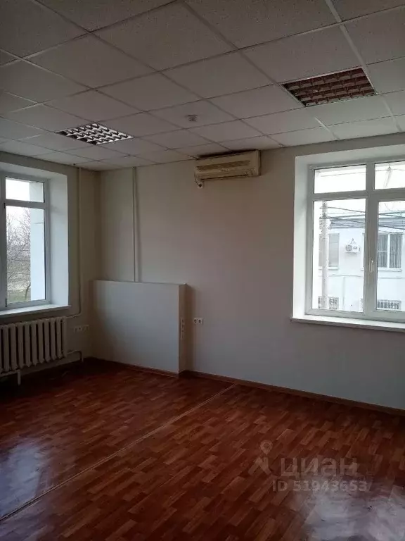 Офис в Краснодарский край, Краснодар Заводская ул., 32 (64 м) - Фото 0