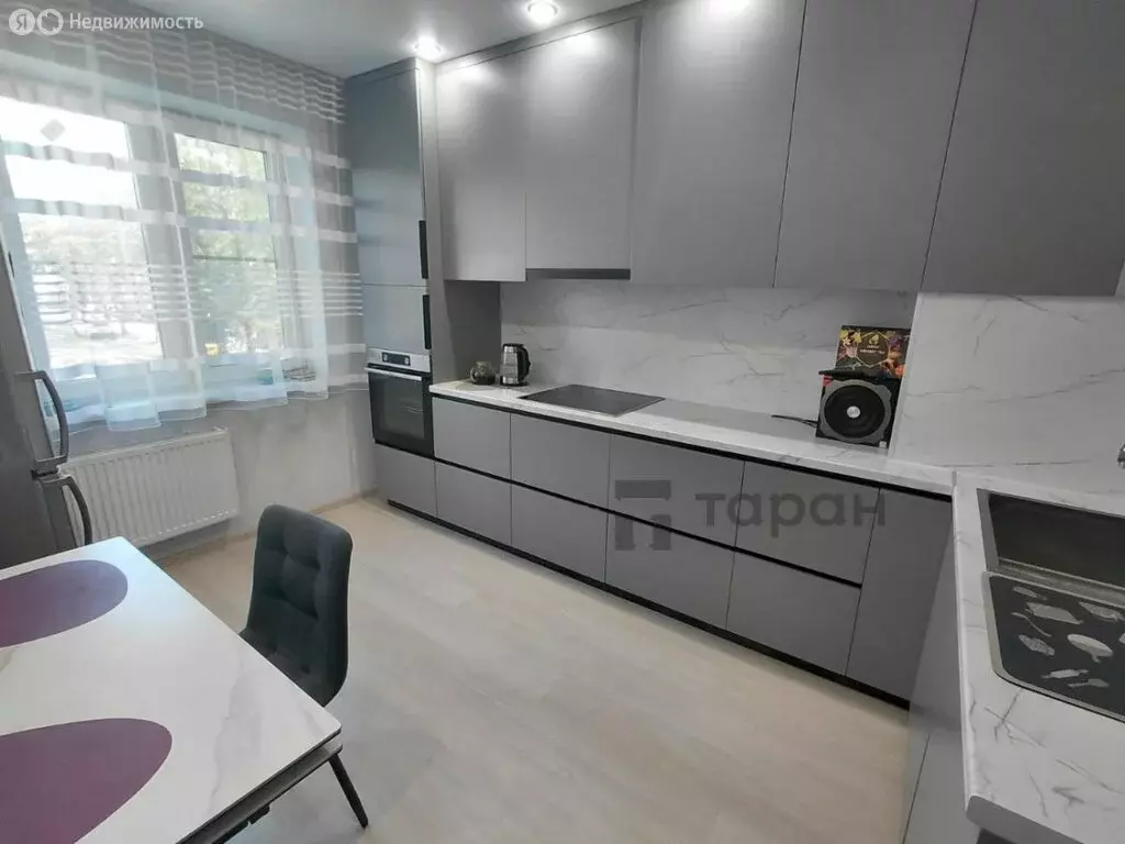 3-комнатная квартира: Челябинск, Электростальская улица, 20 (72.5 м) - Фото 1