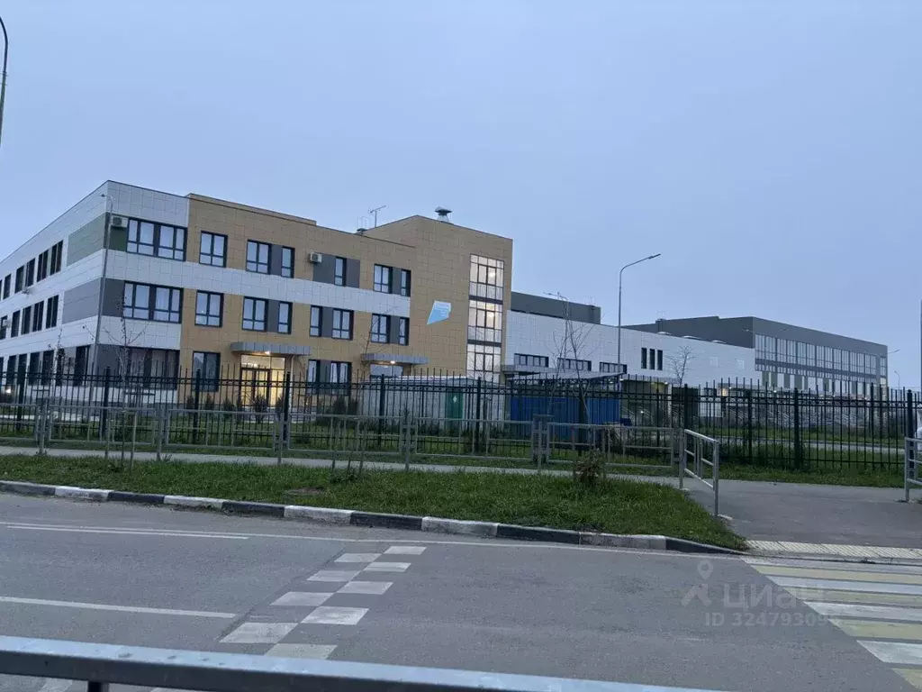 1-к кв. Адыгея, Тахтамукайский район, Яблоновский пгт Луговая ул., 7/6 ... - Фото 2