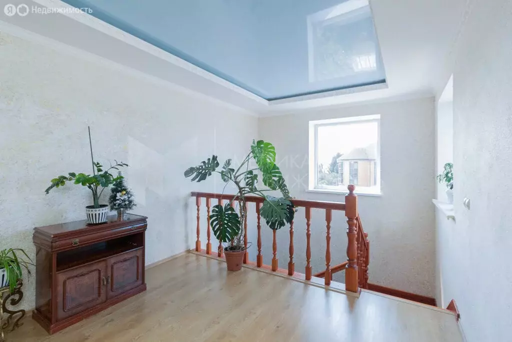 Дом в Московский, улица Энтузиастов (330 м) - Фото 1