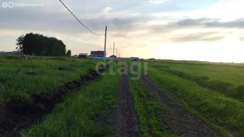 Участок в посёлок Магистральный, Первомайская улица (9.73 м) - Фото 0