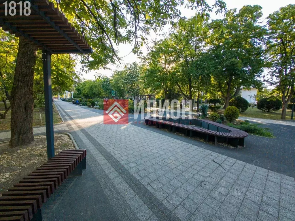 2-к кв. Крым, Феодосия ул. Армянская, 4 (56.8 м) - Фото 1