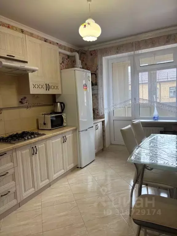 1-к кв. Ставропольский край, Ессентуки ул. Очаровательная, 10к4 (34.0 ... - Фото 0