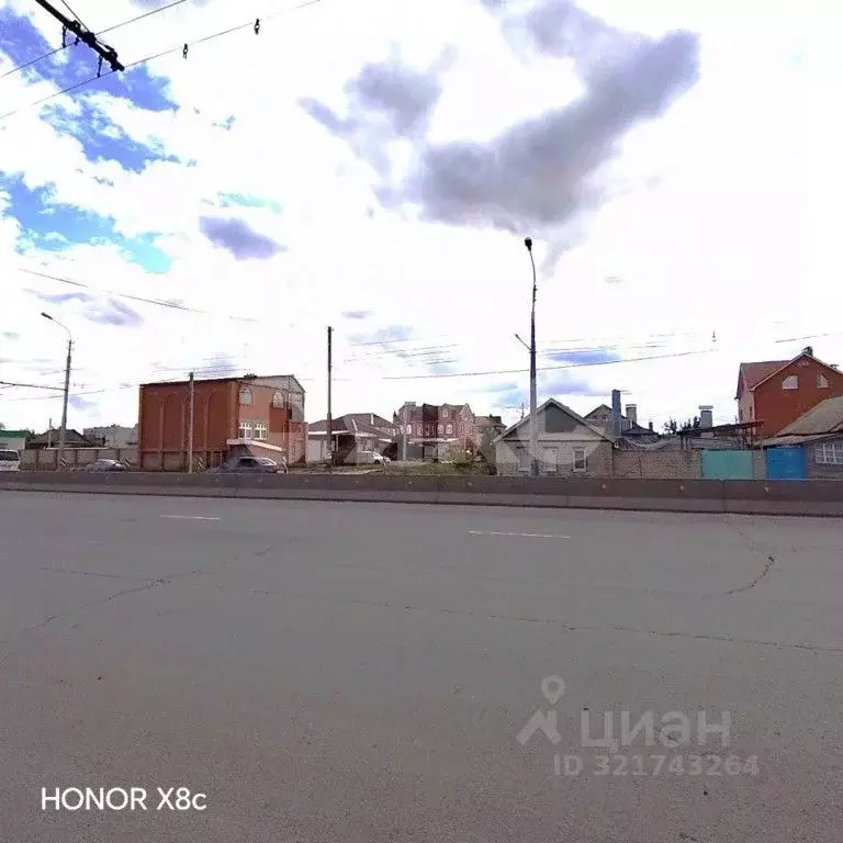 Дом в Волгоградская область, Волгоград ул. 2-я Лескова, 7 (200 м) - Фото 1