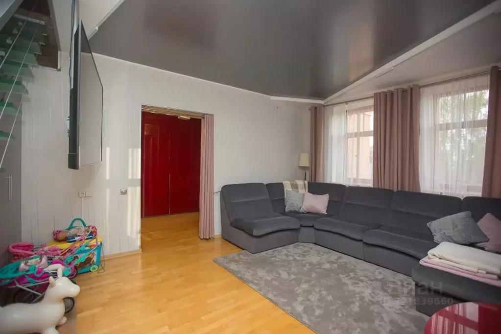 5-к кв. Ярославская область, Ярославль ул. Чайковского, 19б (200.5 м) - Фото 2