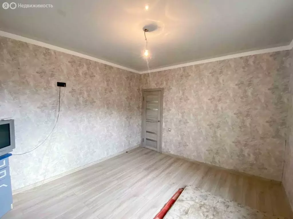 1-комнатная квартира: Алушта, улица Багликова, 11 (25.4 м) - Фото 1