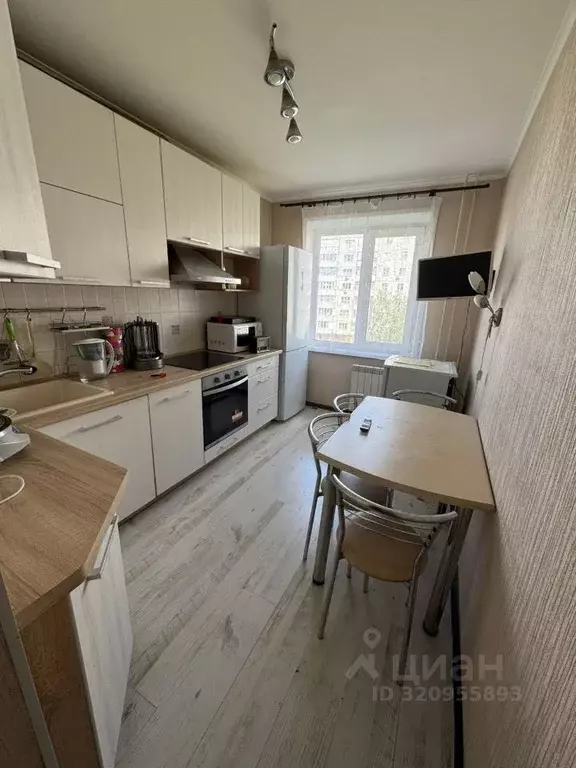 2-к кв. Алтайский край, Барнаул Взлетная ул., 45Д (55.0 м) - Фото 0