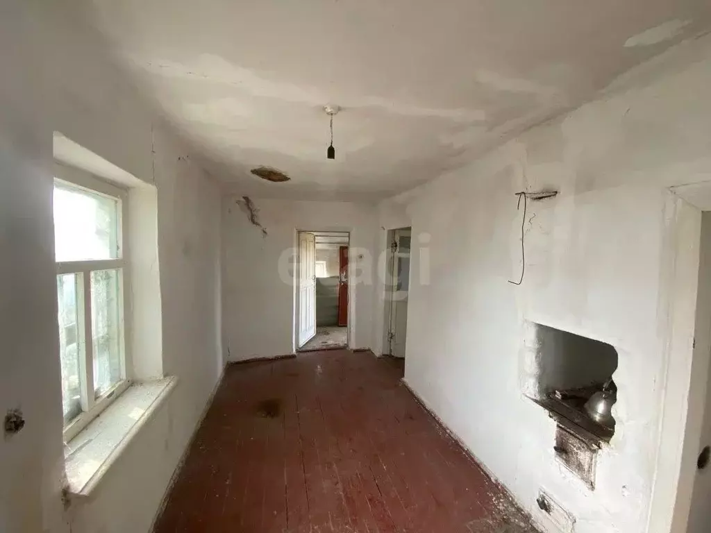 Дом в Крым, Джанкойский район, Лобановское с/пос, с. Марьино ул. ... - Фото 1