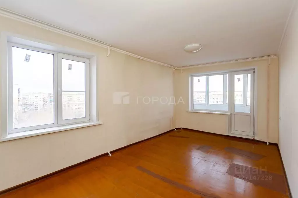 3-к кв. Кемеровская область, Новокузнецк ул. Новоселов, 15 (56.6 м) - Фото 1