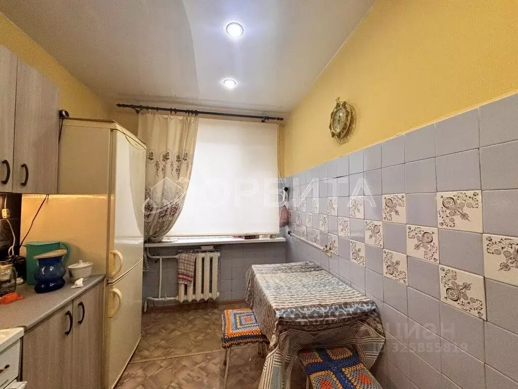 3-к кв. Тюменская область, Тюмень ул. 30 лет Победы, 104 (64.7 м) - Фото 2