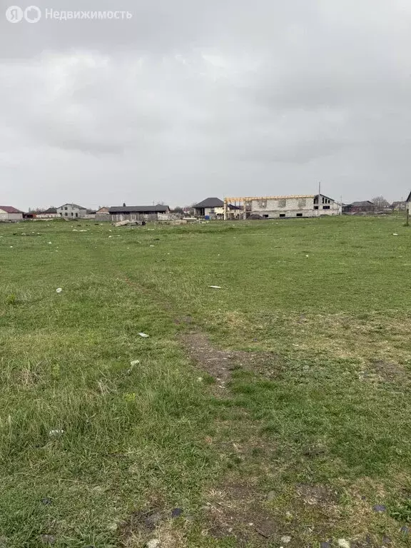 Участок в Беслан, улица Братьев Торчиновых (9 м) - Фото 1