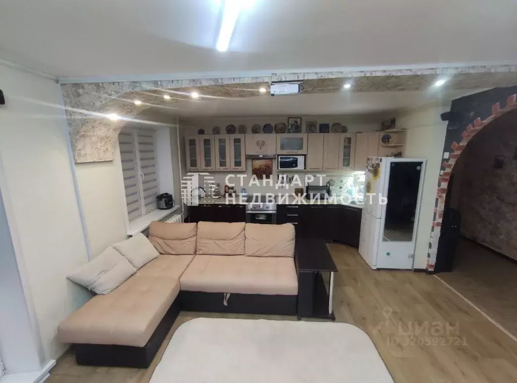 3-к кв. Тюменская область, Тюмень ул. Новоселов, 12 (67.6 м) - Фото 1