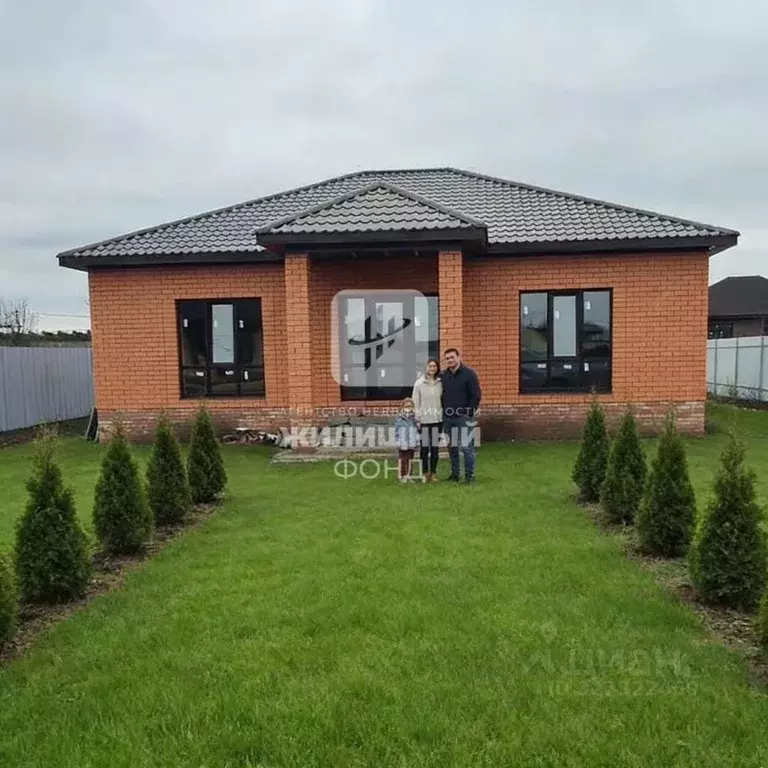 Дом в Саратовская область, Энгельсский район, Новопушкинское ... - Фото 1