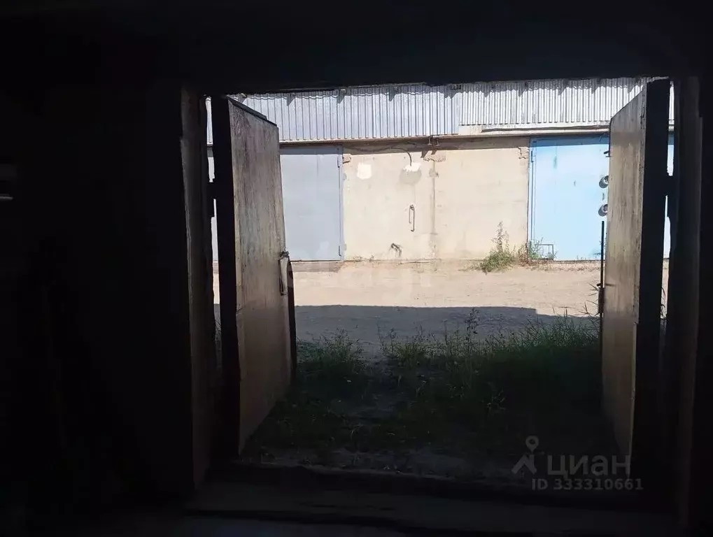 Гараж в Саха (Якутия), Якутск ул. Кальвица, 14/2 (25 м) - Фото 1