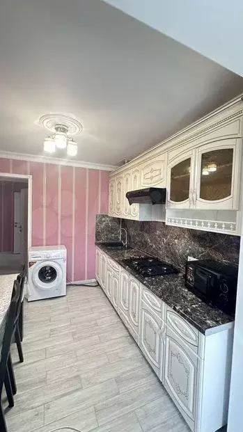 2-к. квартира, 60м, 1/5эт. - Фото 0