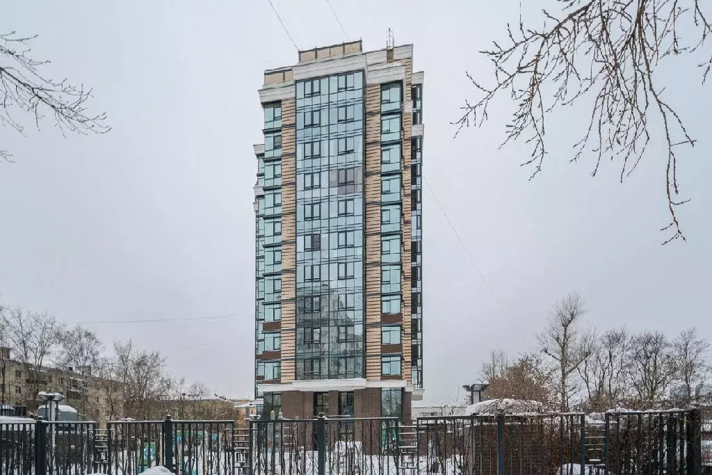 Продается 3-комнатная квартира - Фото 1