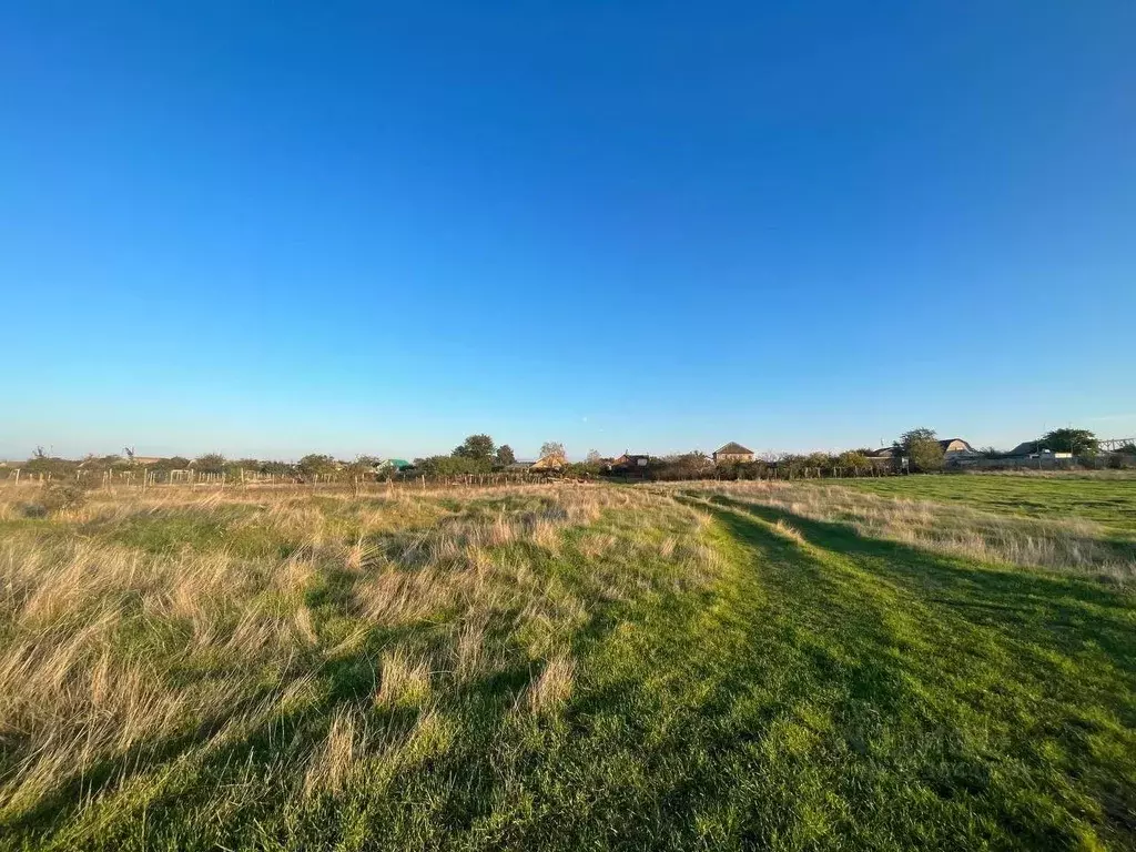 Участок в Крым, Кировский район, с. Владиславовка ул. Крымская, 52 ... - Фото 1