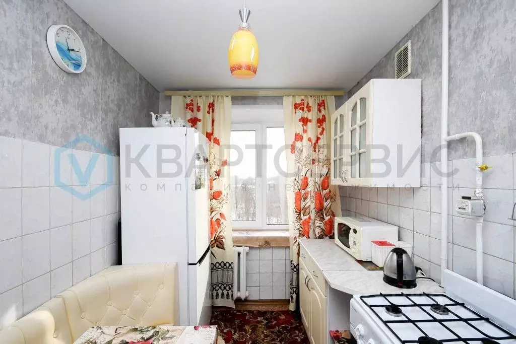 3-к кв. Омская область, Омск Заозерная ул., 13 (61.6 м) - Фото 1