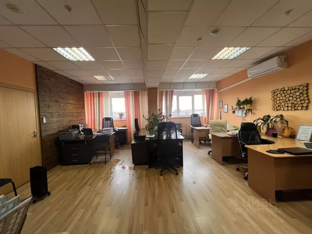 Помещение свободного назначения в Красноярский край, Красноярск ... - Фото 1