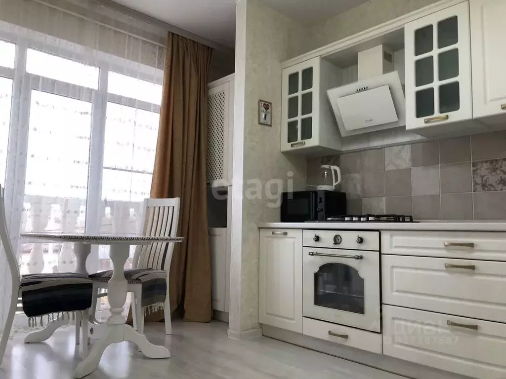 2-к кв. Краснодарский край, Горячий Ключ ул. Грибоедова, 25 (52.5 м) - Фото 0