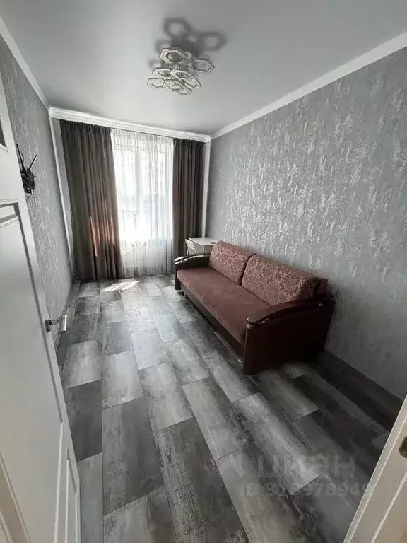 1-к кв. Татарстан, Казань ул. Братьев Касимовых, 35 (37.0 м) - Фото 1