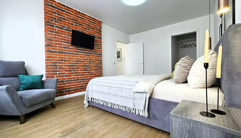 1-к кв. Тюменская область, Тюмень ул. 50 лет Октября, 57Бк1 (45.0 м) - Фото 2