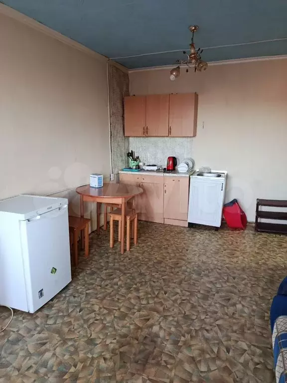 Комната 17,1 м в 1-к., 5/5 эт. - Фото 1