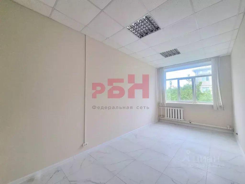 Офис в Тюменская область, Тюмень ул. Пермякова, 43А (17 м) - Фото 1