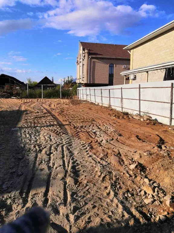 Участок в Волгоградская область, Волгоград Абрикосовая ул., 12 (8.0 ... - Фото 1