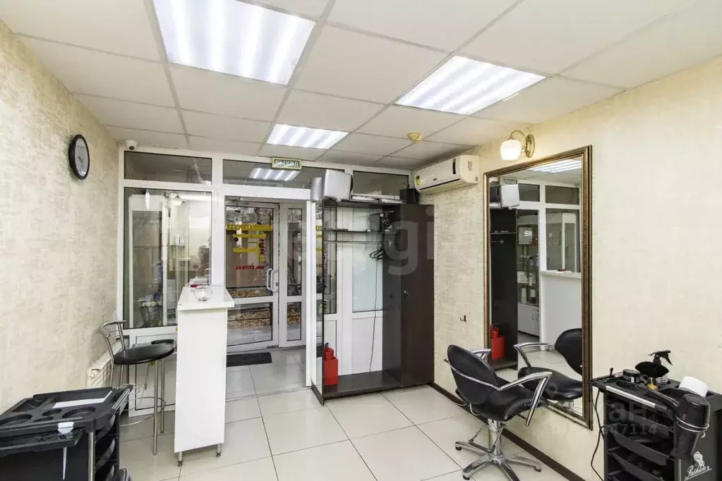 Помещение свободного назначения в Тюменская область, Тюмень ул. ... - Фото 0