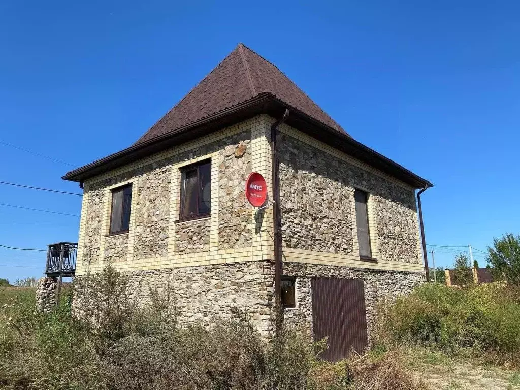 Дом в Белгородская область, Валуйки Ясная ул., 11/24 (67 м) - Фото 1