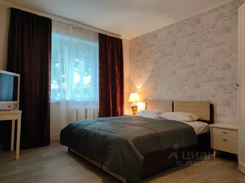 2-к кв. Саратовская область, Саратов Днепропетровская ул., 2 (56.0 м) - Фото 0