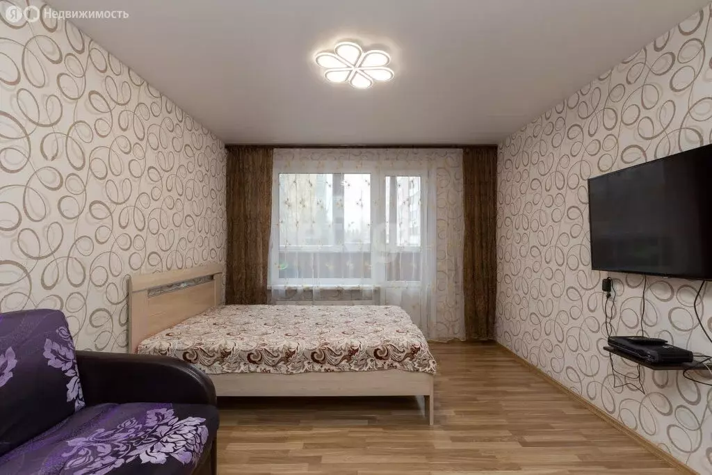 2-комнатная квартира: Екатеринбург, улица Учителей, 16 (48.2 м) - Фото 0