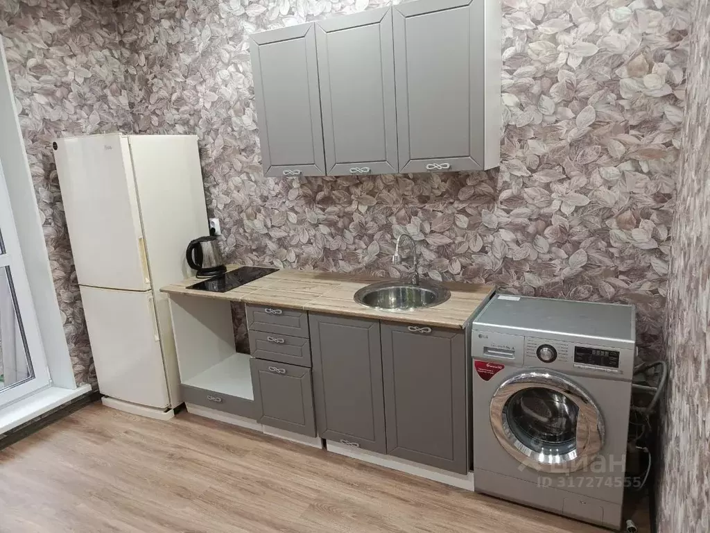 1-к кв. Курганская область, Курган Заозерный жилрайон, 11-й мкр, 7 ... - Фото 0