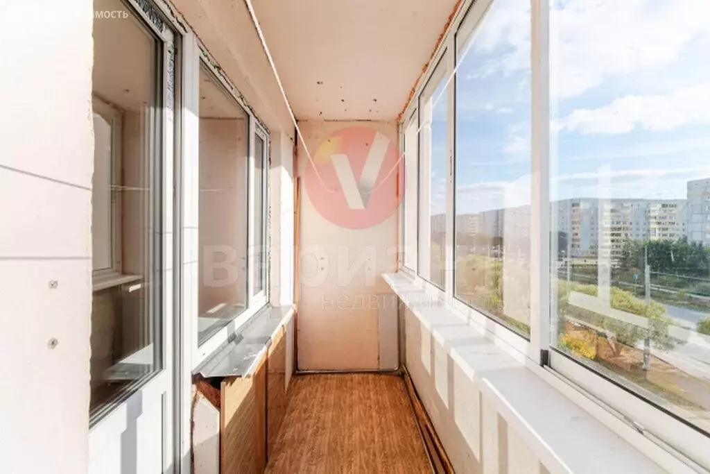 1-комнатная квартира: Омск, улица Крупской, 6 (42 м) - Фото 1