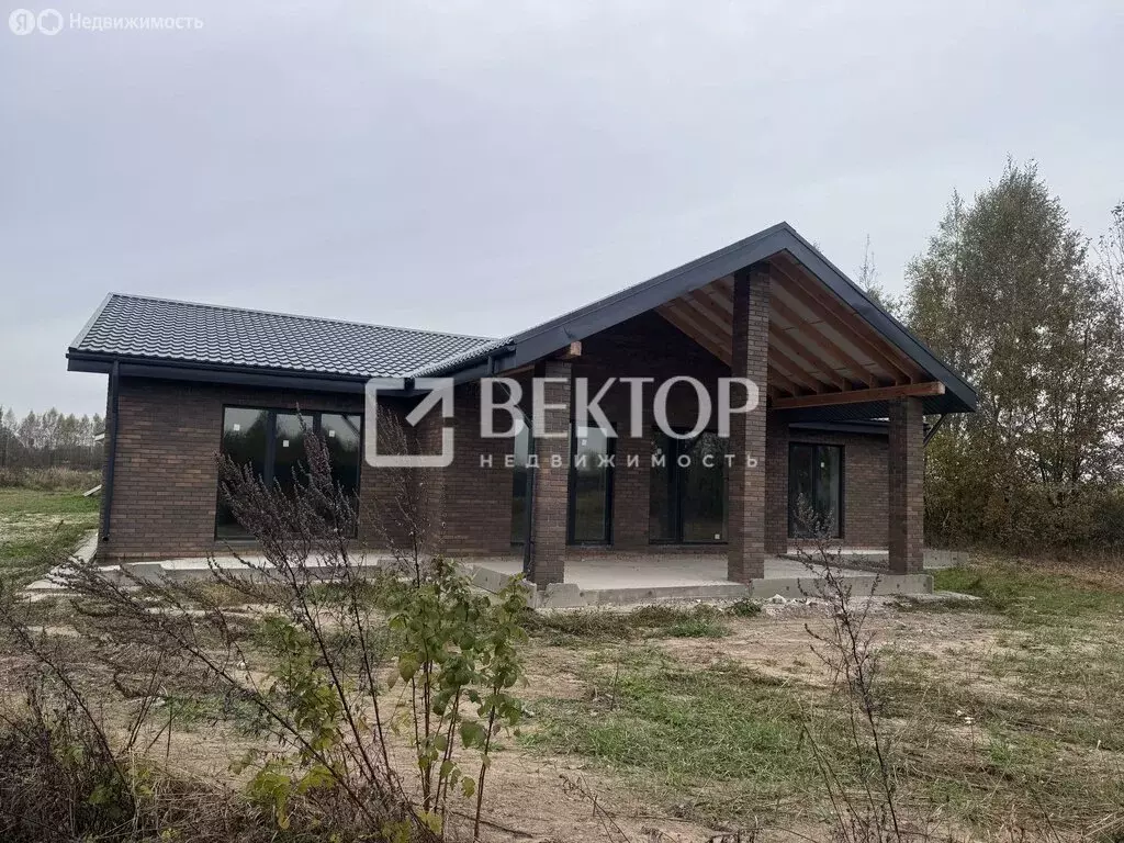 Дом в Ярославский муниципальный округ, деревня Зверинцы (154.14 м) - Фото 1