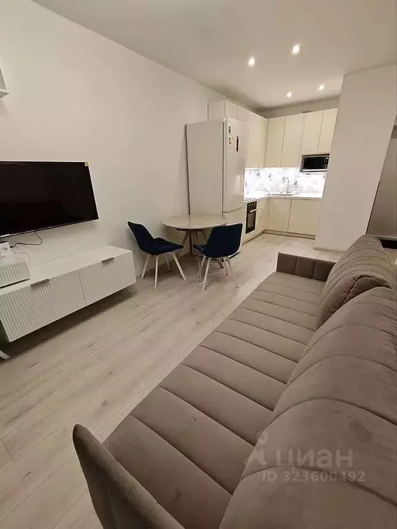 2-к кв. Москва Перовское ш., 2к1 (38.0 м) - Фото 1