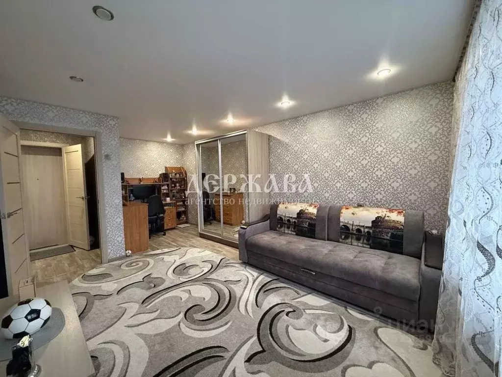 1-к кв. Белгородская область, Губкин ул. Королева, 12 (35.5 м) - Фото 0