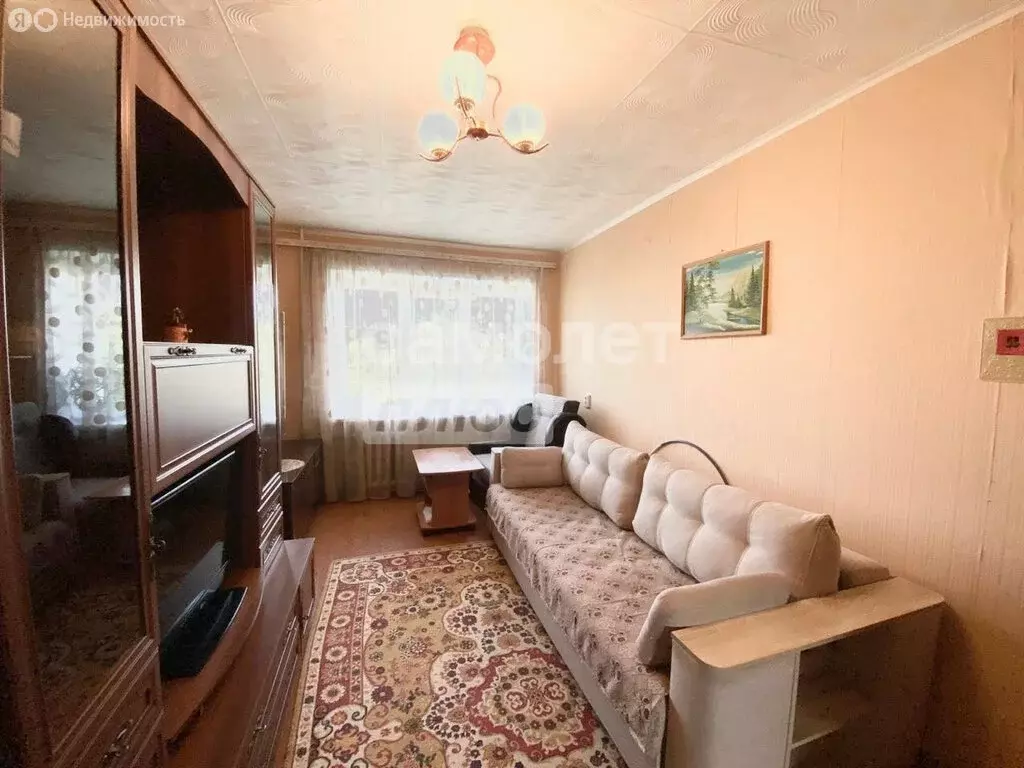 2-комнатная квартира: Каменск-Уральский, улица Тевосяна, 11 (44 м) - Фото 1