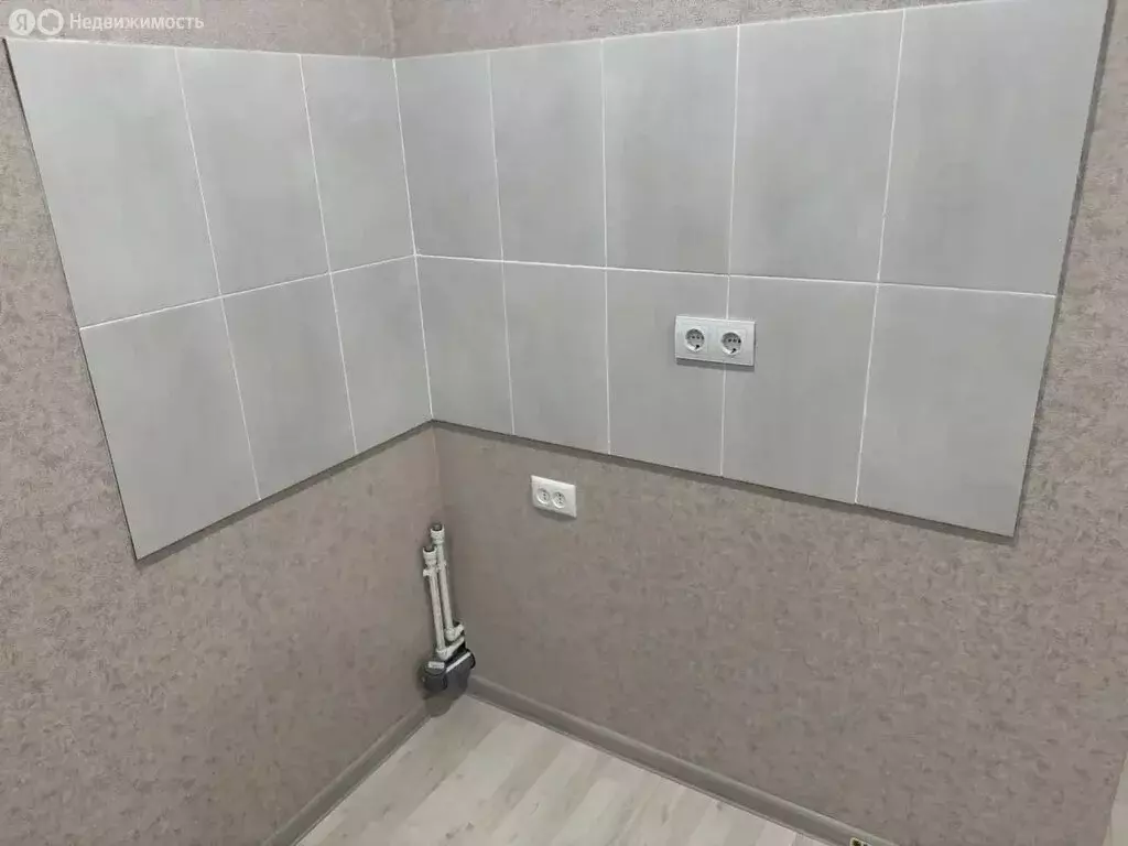 Квартира-студия: Красноярск, проспект Металлургов, 28В (12 м) - Фото 1