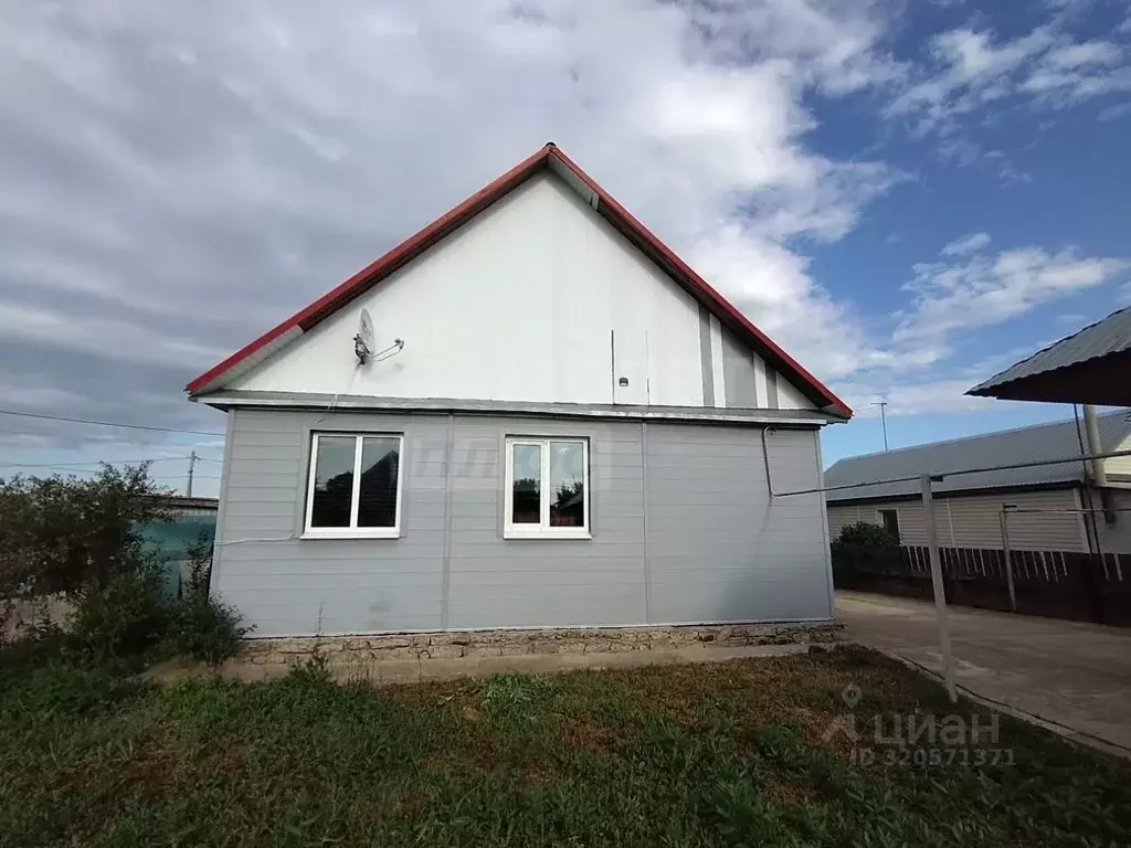 Дом в Оренбургская область, Оренбургский район, пос. Первомайский ... - Фото 1