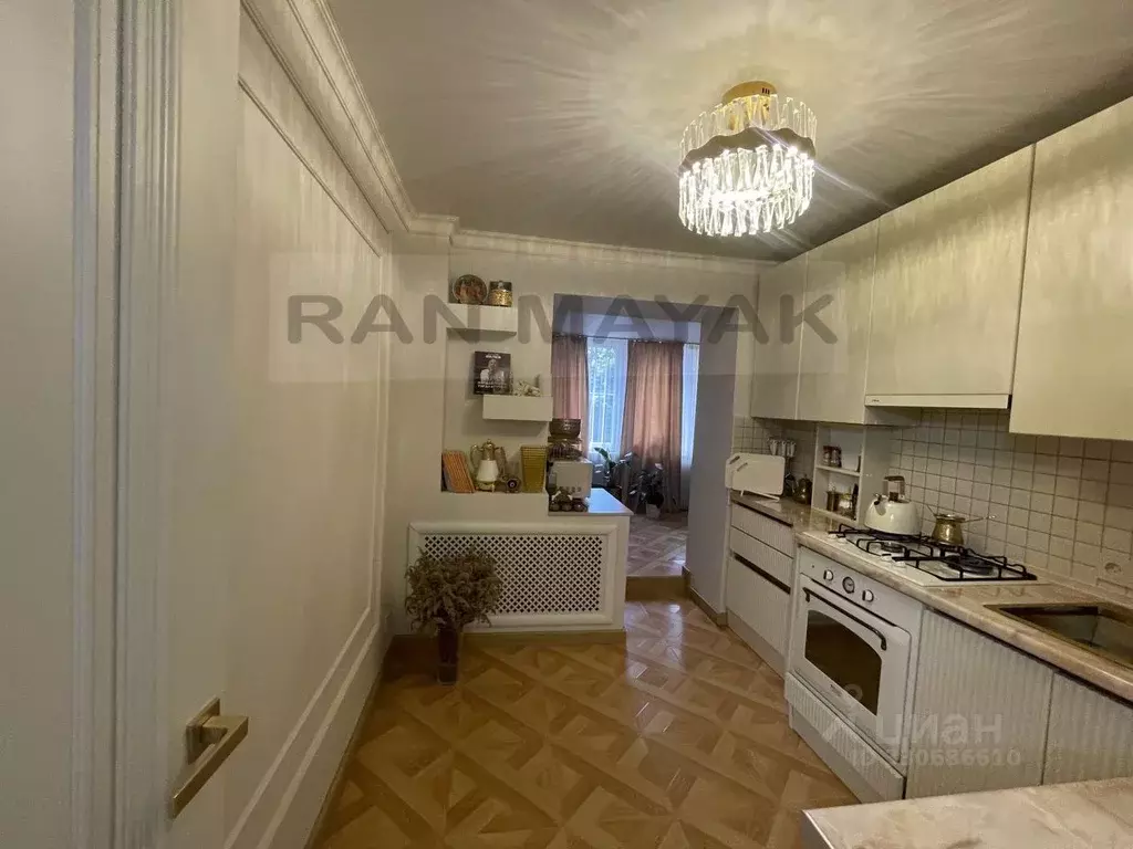 3-к кв. Адыгея, Майкоп ул. 12 Марта, 128 (83.0 м) - Фото 0