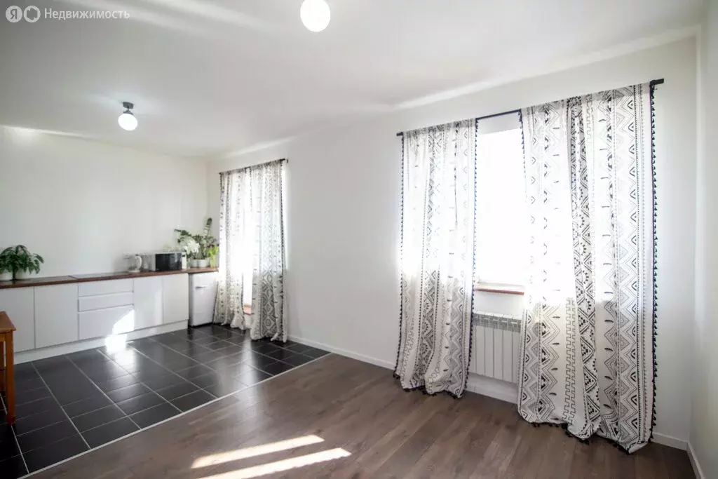 Квартира-студия: Ульяновск, улица Радищева, 148А (36.8 м) - Фото 1