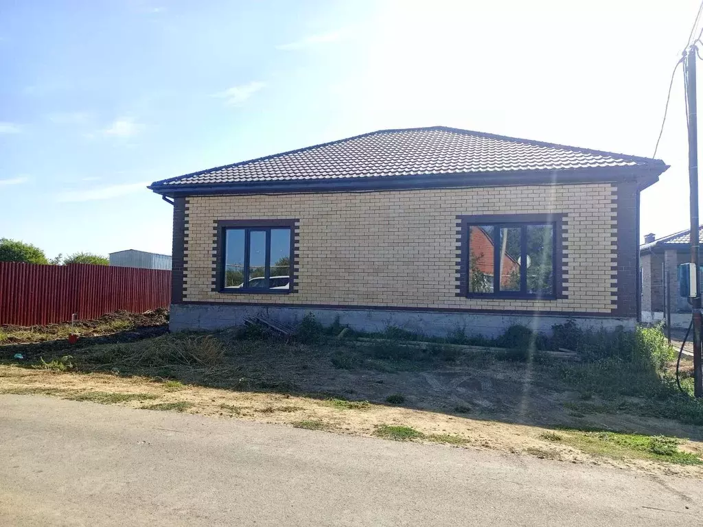 Дом в Краснодарский край, Темрюкский район, Запорожское с/пос, пос. ... - Фото 1