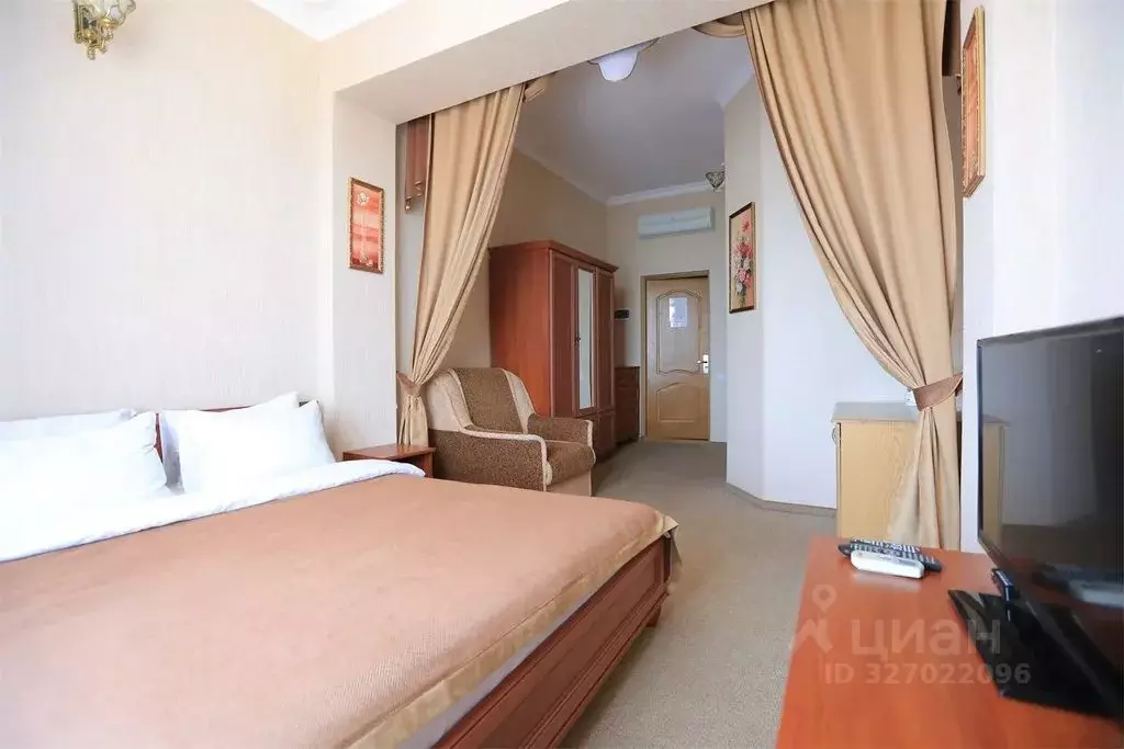 Комната Крым, Феодосия ул. Пушкина, 11 - Фото 1