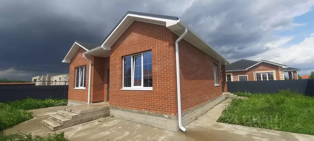 Дом в Краснодарский край, Динской район, Новотитаровская ст-ца ул. ... - Фото 1