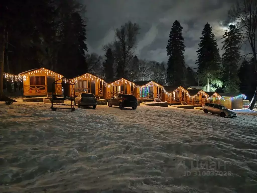 Дом в Карачаево-Черкесия, Зеленчукский район, с. Архыз ул. Банковская, ... - Фото 0