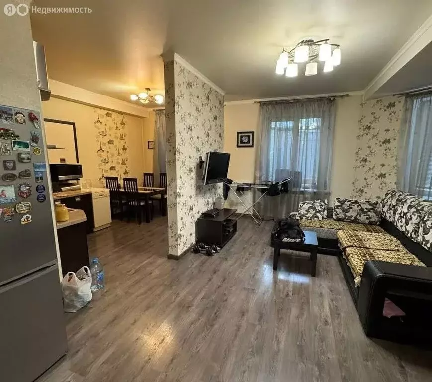 1-комнатная квартира: Белгород, Гостенская улица, 4 (79.7 м) - Фото 2